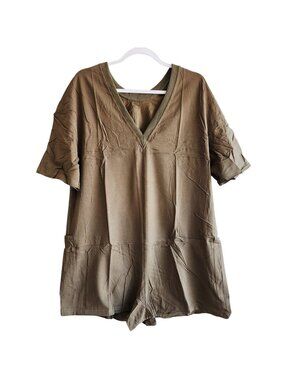 Green V-Neck Short Sleeve romper With Front Pockets - Size Small